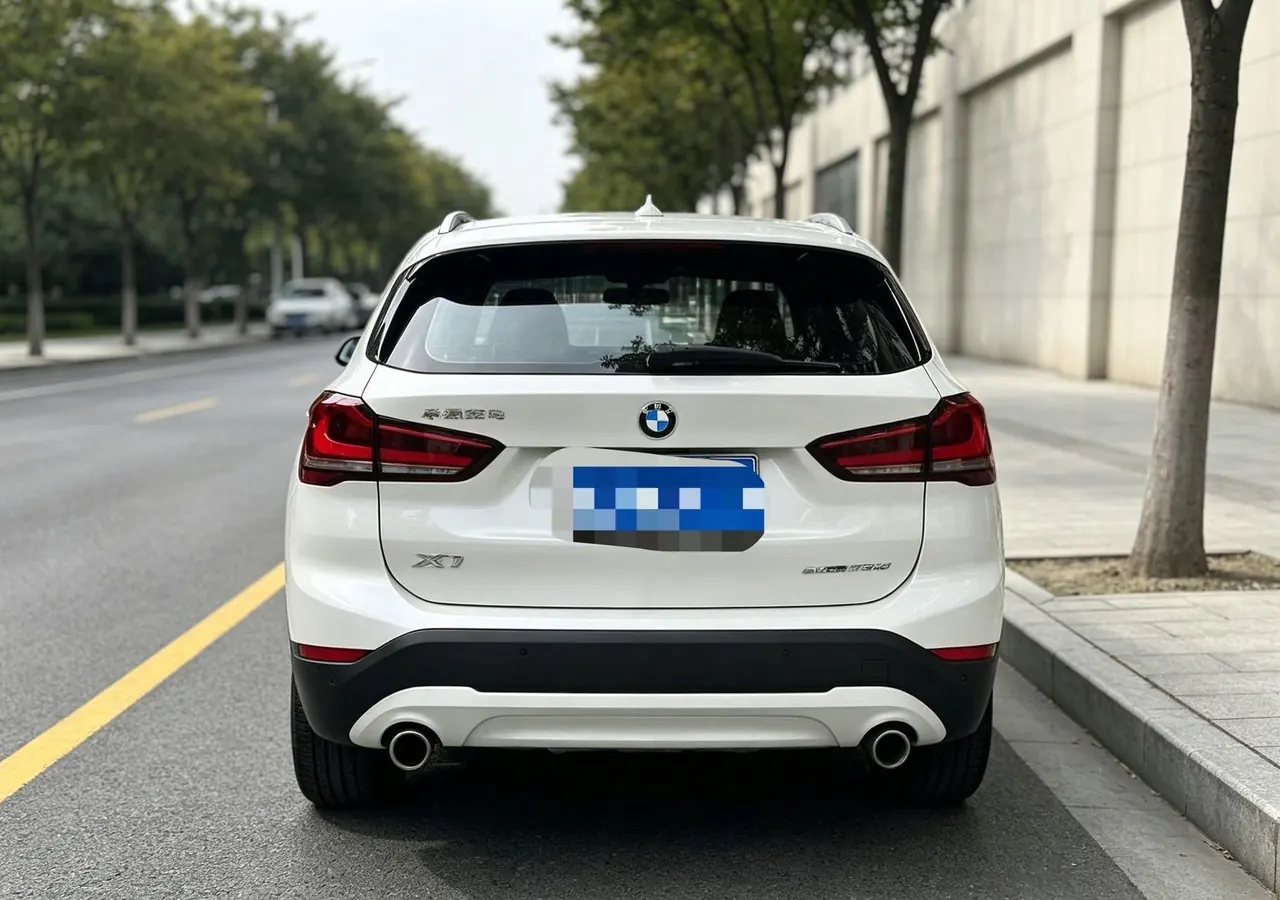 BMW 2022 X1 sDrive25Li 2.0T Leading Automatic Gear 6