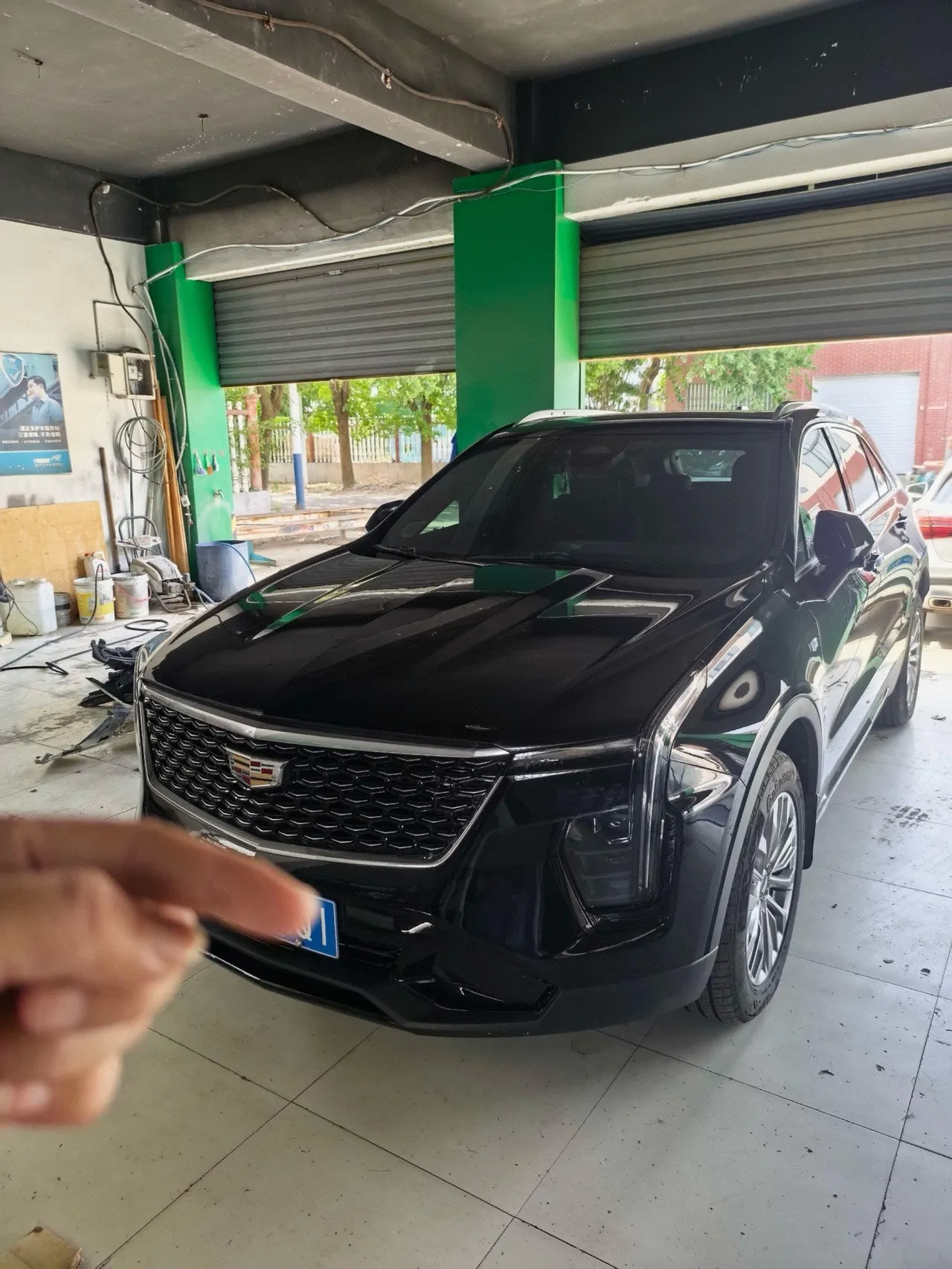 Open image lightbox: Cadillac 2025 XT4 48V 2.0T 28T Two-Drive Luxury Automatic Gear