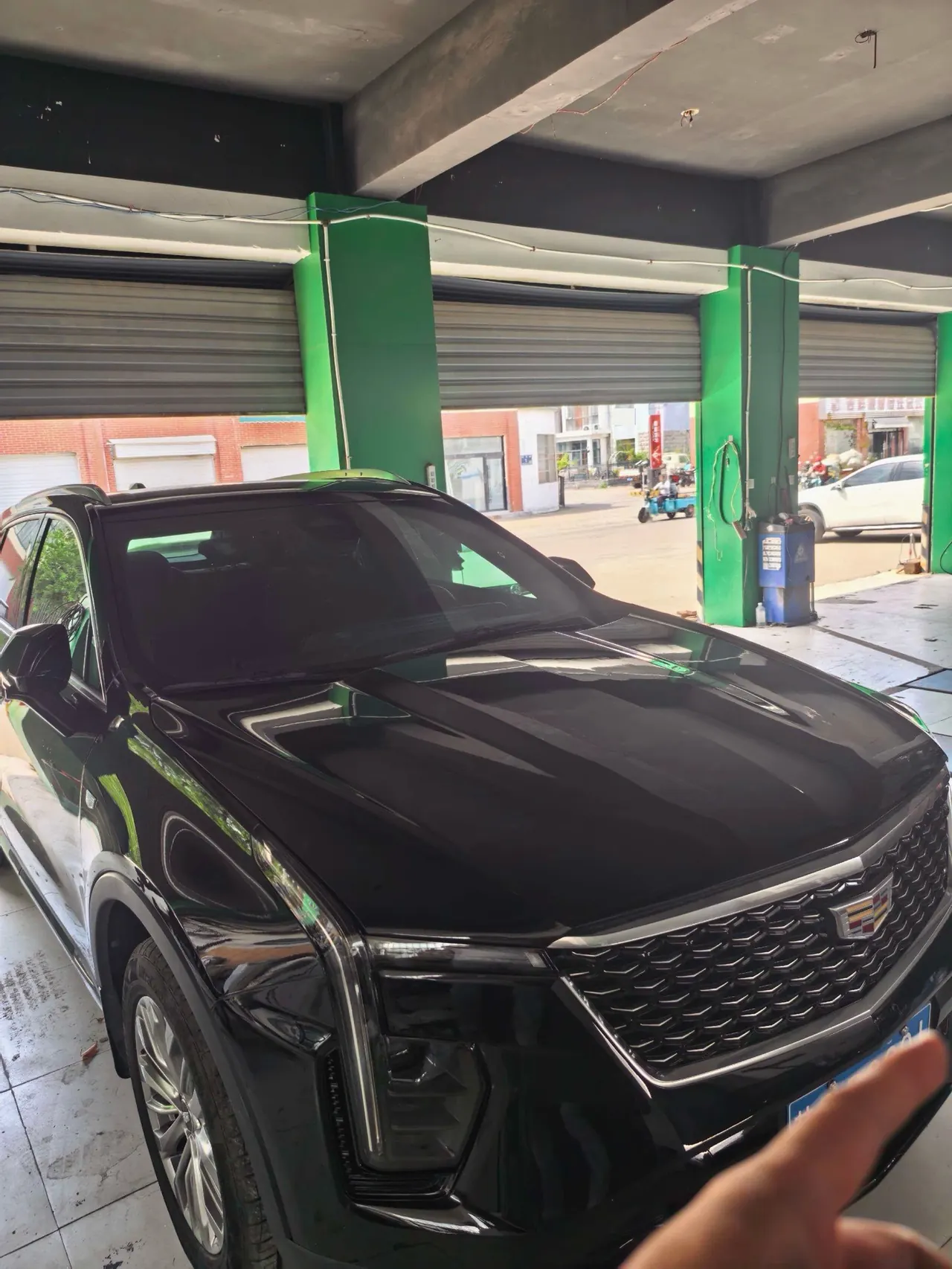 Cadillac 2025 XT4 48V 2.0T 28T Two-Drive Luxury Automatic Gear 2