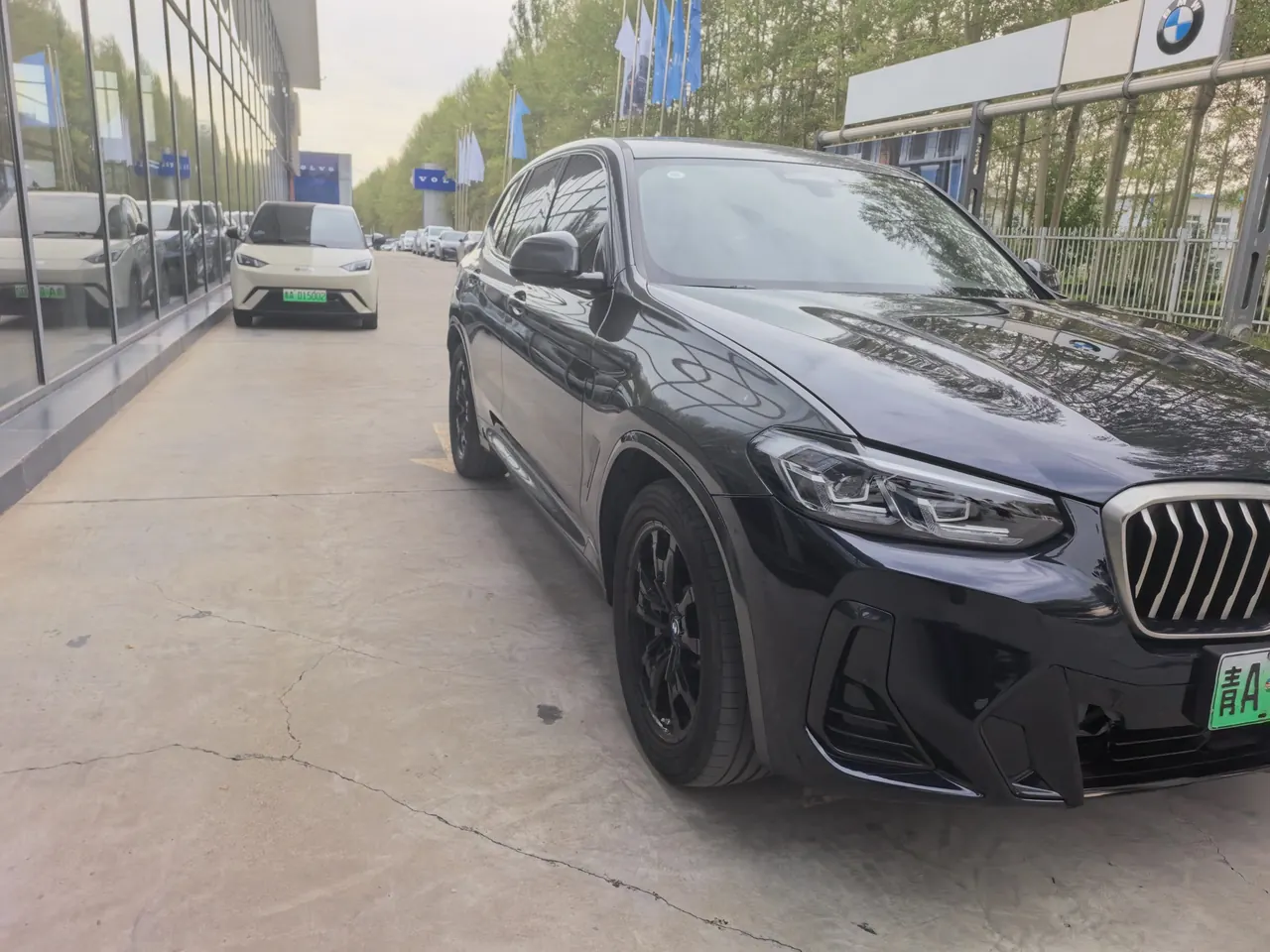 BMW 2024 iX3 leading automatic 3