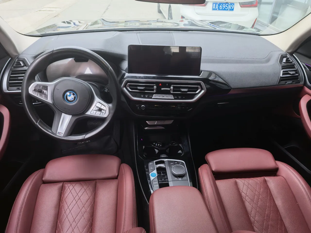 BMW 2024 iX3 leading automatic 7