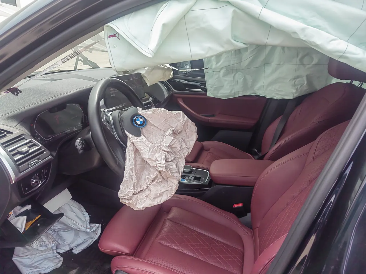 BMW 2024 iX3 leading automatic 9