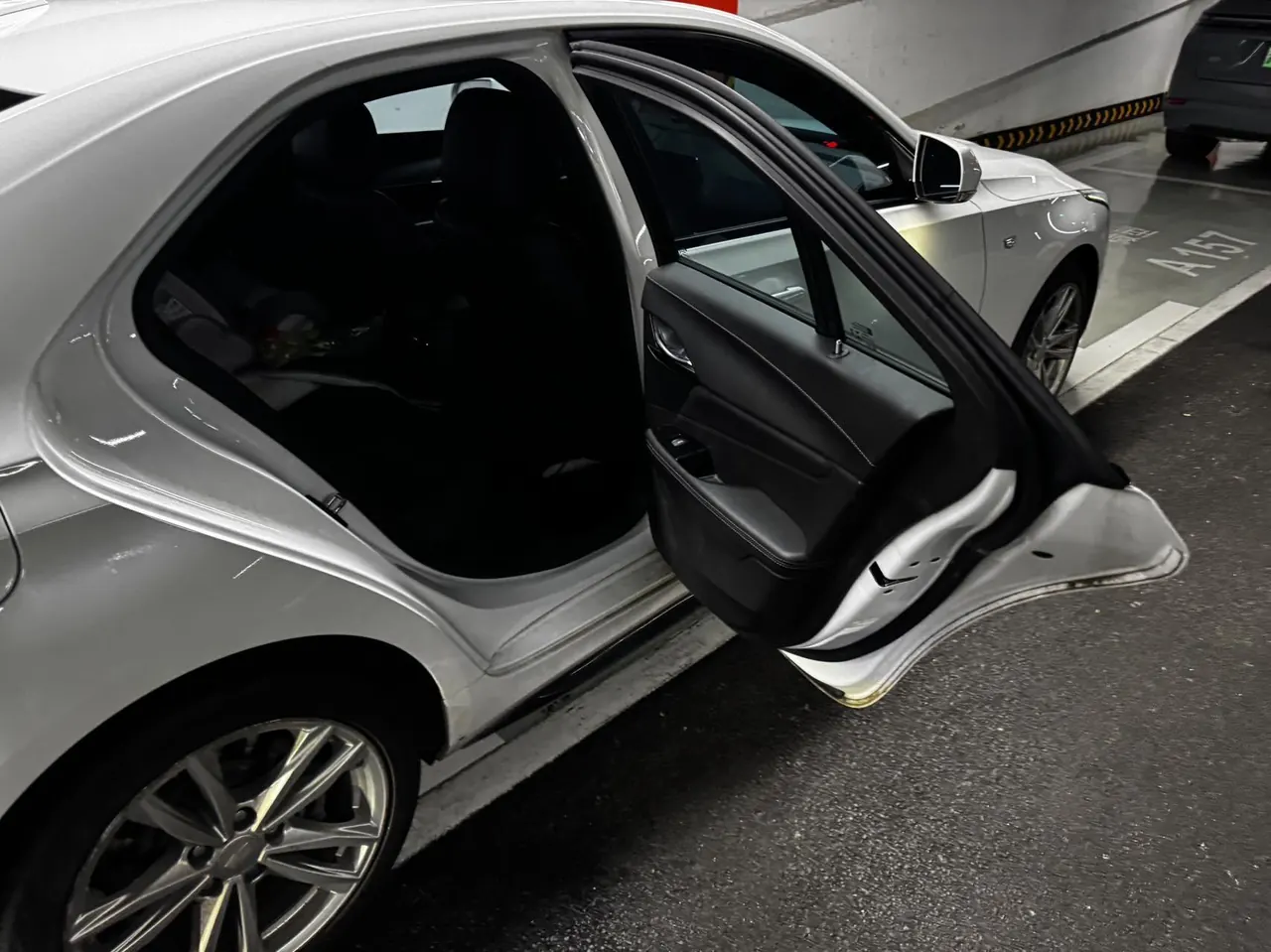 Cadillac 2021 CT4 2.0T 28T luxury automatic gear 10