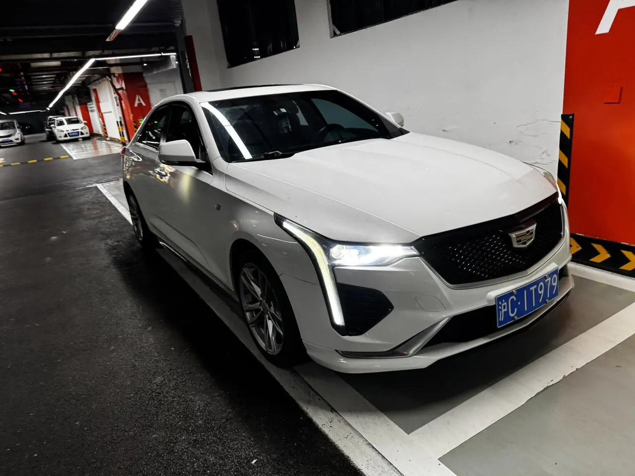 Cadillac 2021 CT4 2.0T 28T luxury automatic gear 8