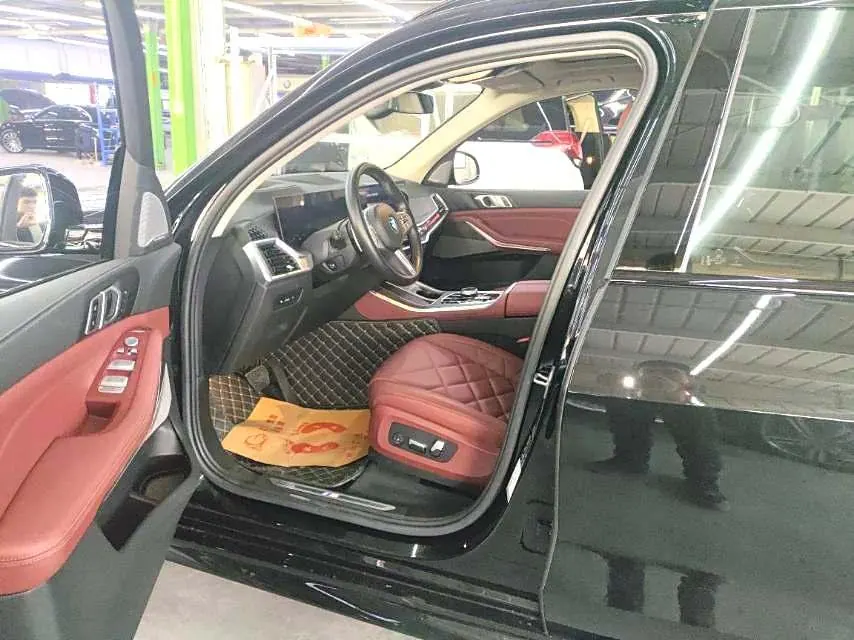 BMW 2023 X5 xDrive30Li 48V 2.0T exclusive m sports obsidian night suit automatic gear 4