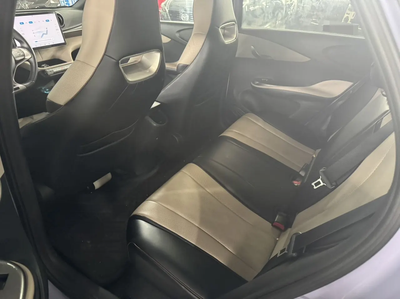 BYD 2024 Dolphin Glory Edition 420km Fashion Edition Automatic Gear 4