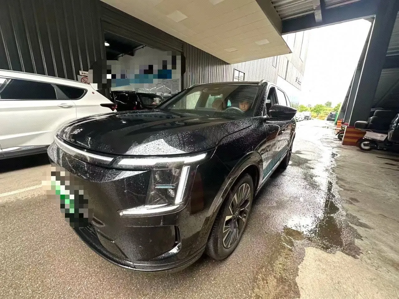 Jetour 2025 Shanhai L7 PLUS 1.5T 220km Flagship 7-seat Automatic Gear - View 1