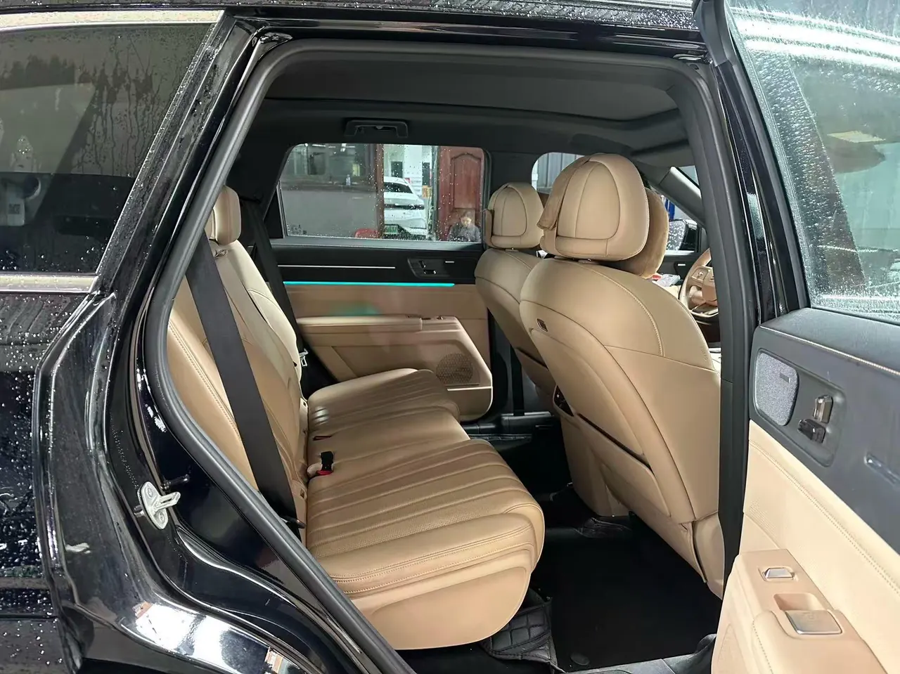 Jetour 2025 Shanhai L7 PLUS 1.5T 220km Flagship 7-seat Automatic Gear 7