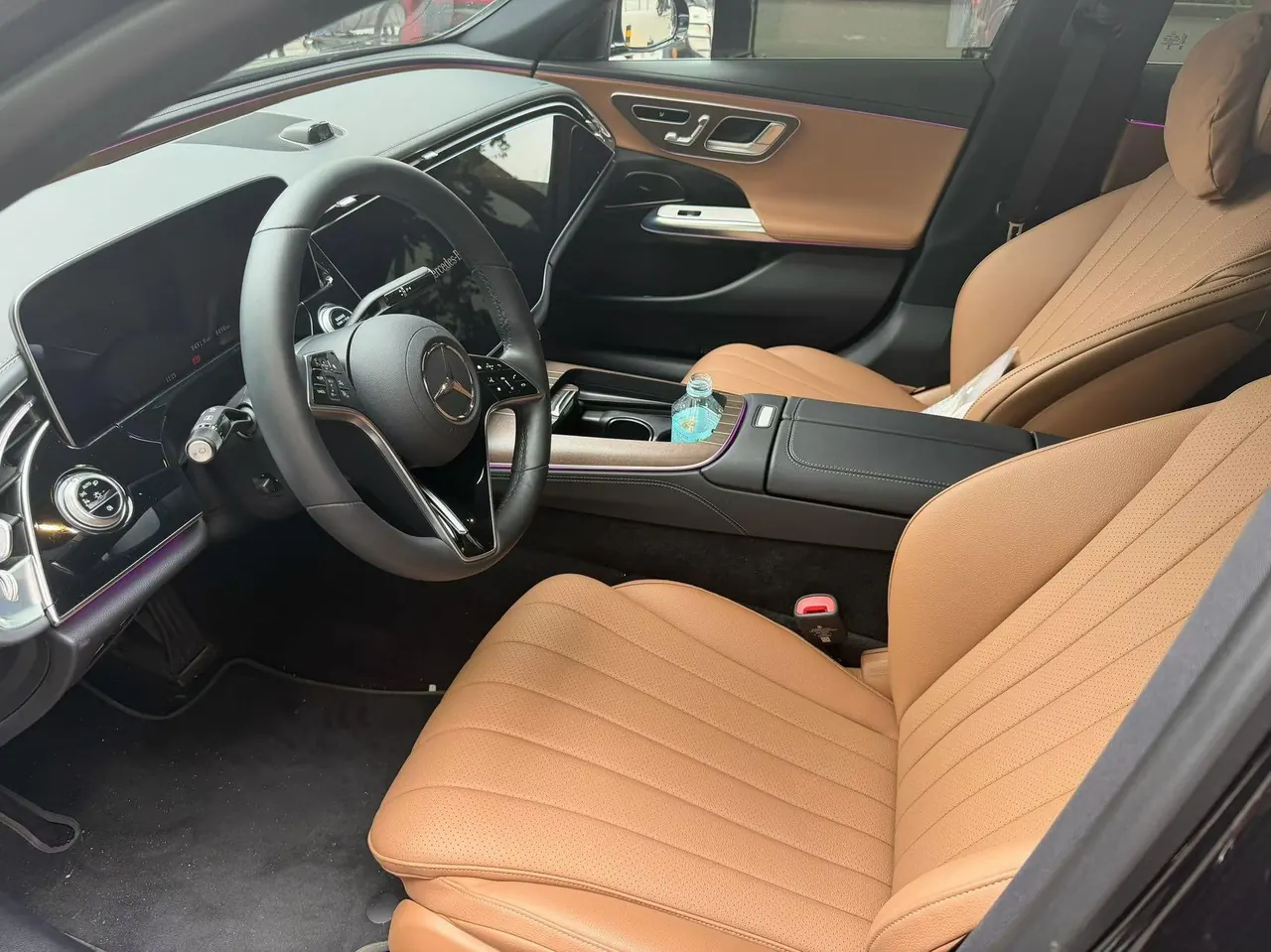 Mercedes Benz Class E New Energy 2024 E 350 e L 2.0T Automatic Gear 4