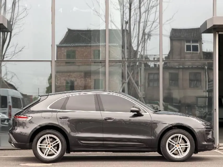 Porsche Macan (Imported) 2024 Macan 2.0T Automatic Gear 3