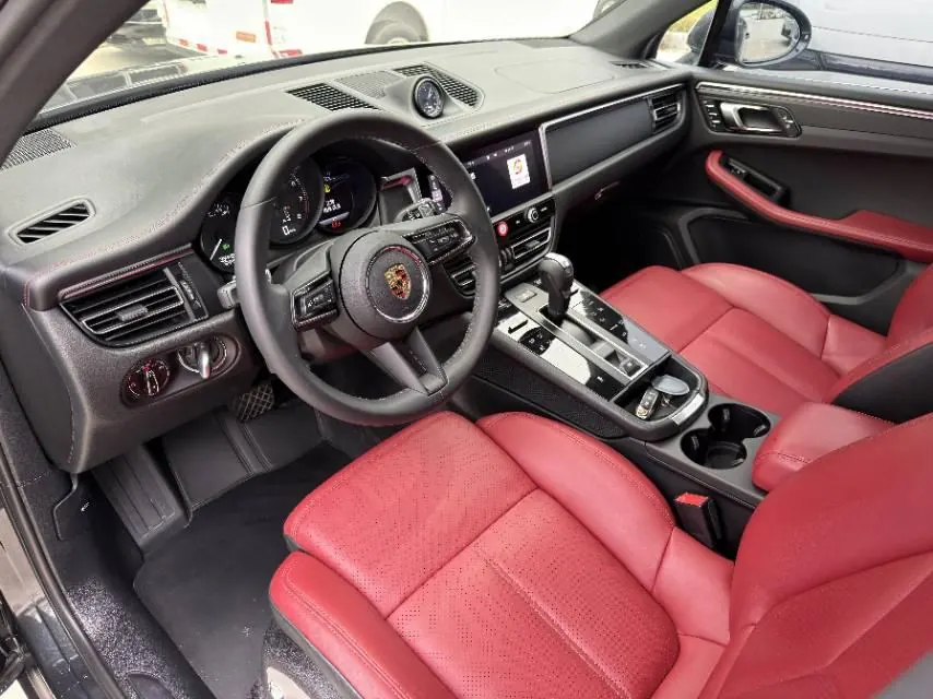 Porsche Macan (Imported) 2024 Macan 2.0T Automatic Gear 6