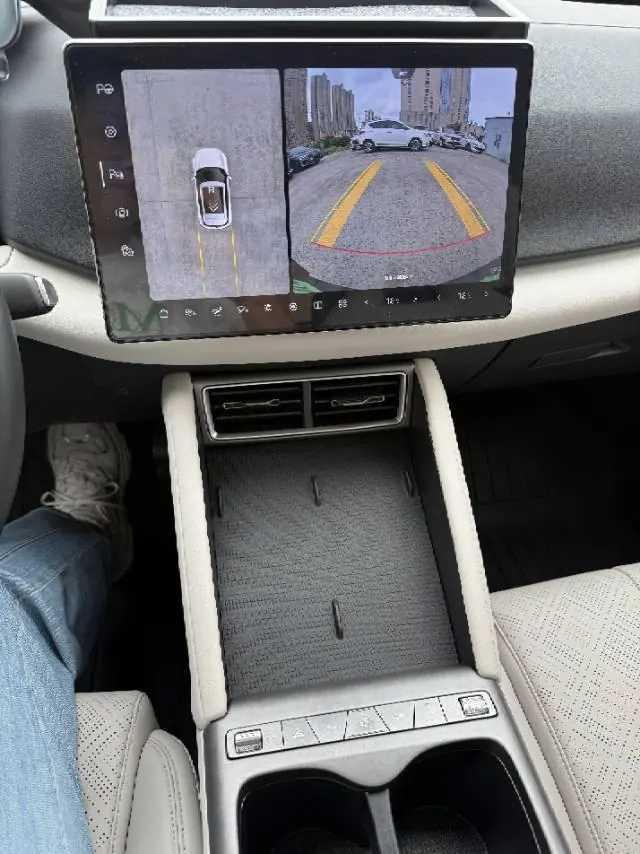 BYD 2025 Yuan UP Smart Driving 401KM Vital Automatic Gear 10