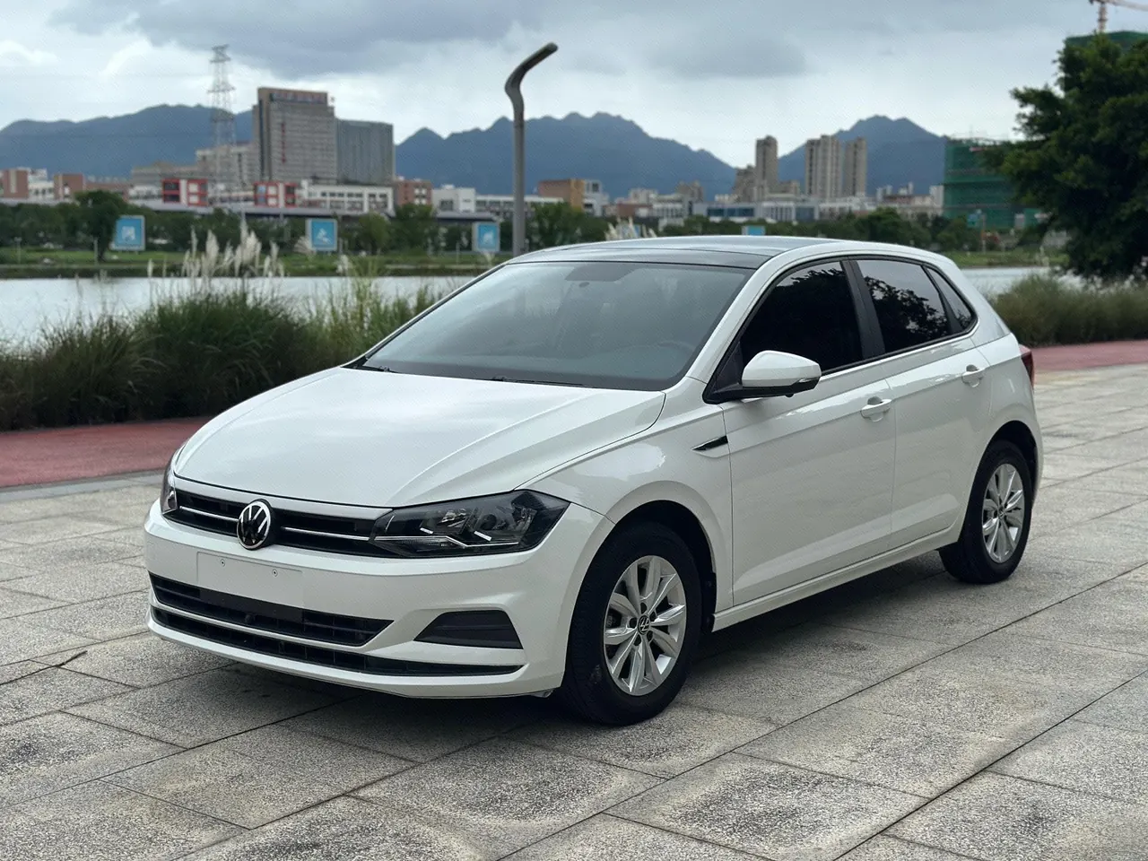 Volkswagen 2021 POLO Plus 1.5 Colorful Technology Edition Automatic Gear - View 1