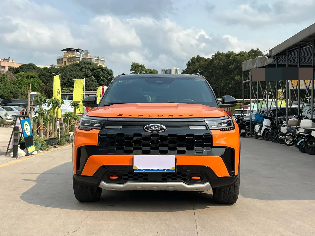 Ford 2024 Explorer 2.3T EcoBoost Kunlun Peak Edition 7-seat Automatic Gear 2
