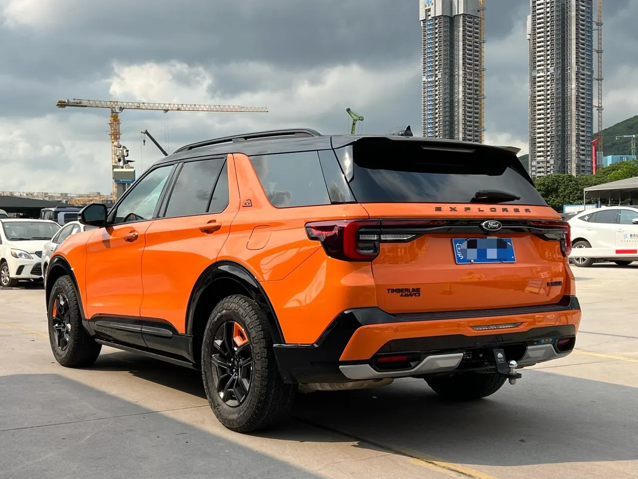 Ford 2024 Explorer 2.3T EcoBoost Kunlun Peak Edition 7-seat Automatic Gear 4