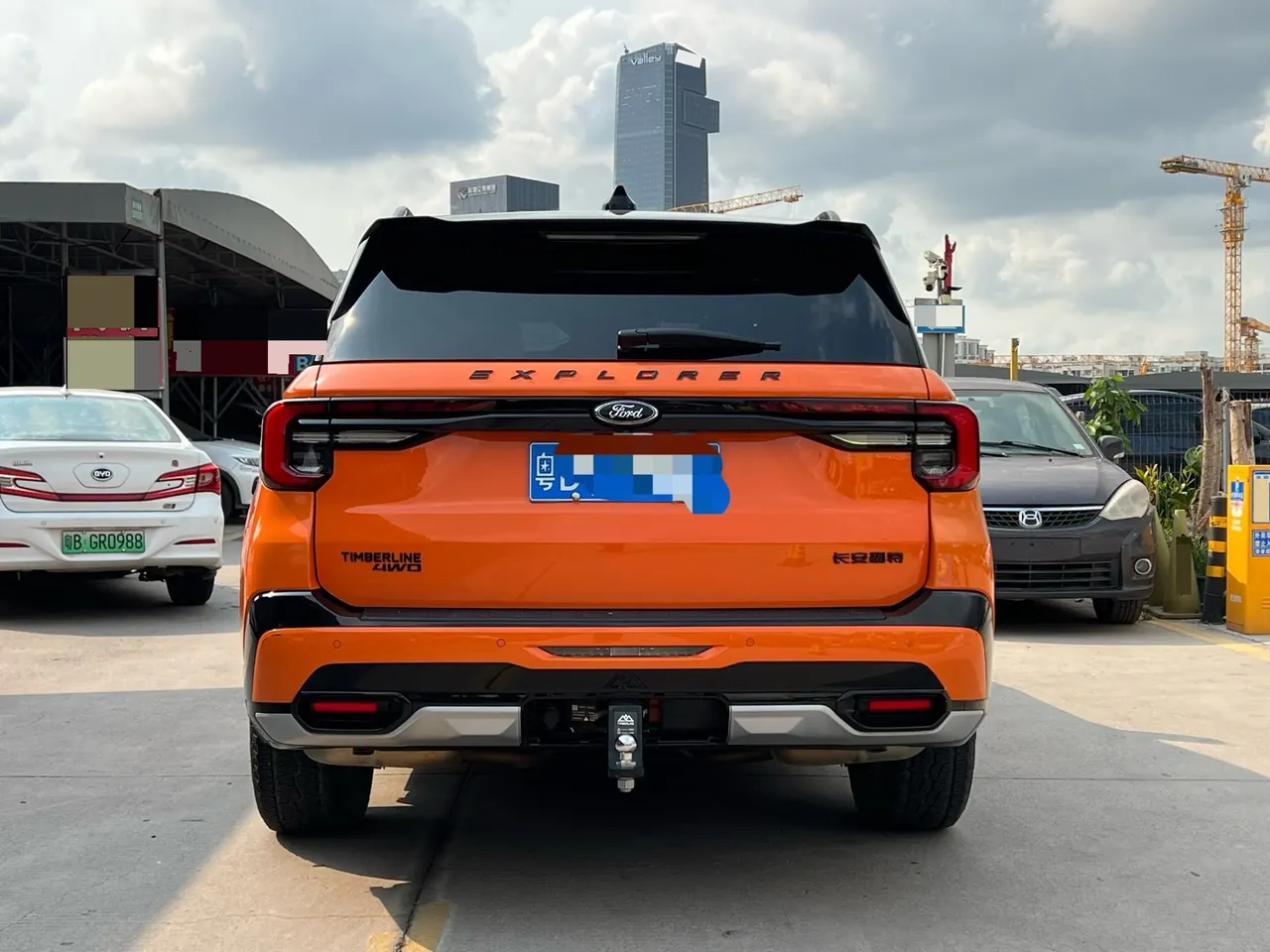 Ford 2024 Explorer 2.3T EcoBoost Kunlun Peak Edition 7-seat Automatic Gear 5