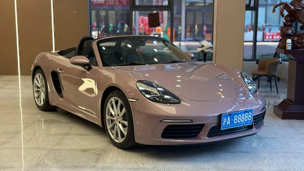 Porsche 718 (Imported) 2022 718 Boxer 2.0T Automatic 3
