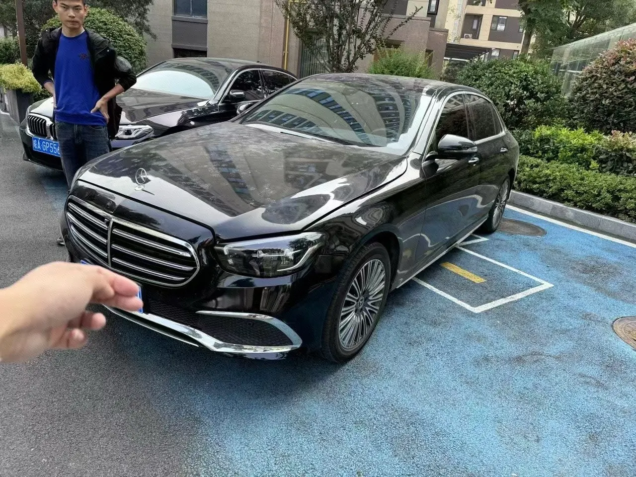 打开图片灯箱:Mercedes Benz E Class 2022 E 300 L 2.0T Luxury (Change 2) Automatic Gear