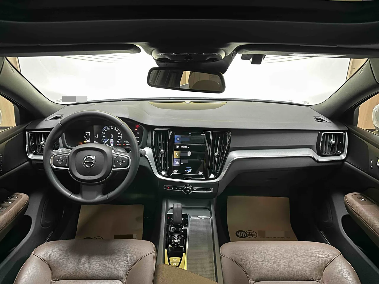 Volvo 2022 S60 48V 2.0T B4 Zhiyi Deluxe Edition Automatic Gear 5