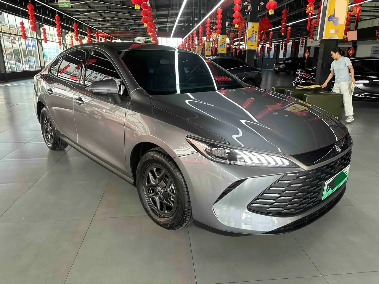 BYD 2025 Qin PLUS DM-i 1.5 stepless intelligent driving version 55KM leading automatic gear 3