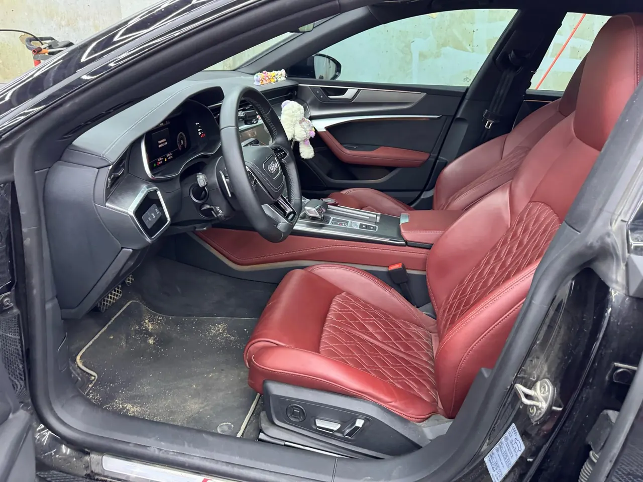 Audi 2024 A7L 2.0TFSI 45TFSI Quattro Black Samurai Edition Automatic Gear 3