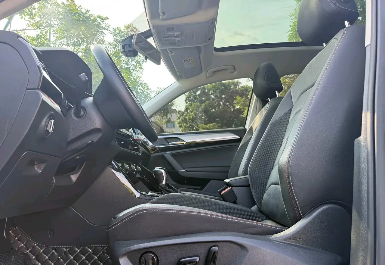 Volkswagen 2020 Tanyue 2.0TSI 330TSI Two-Drive Deluxe Smart Joint Edition Automatic Gear 4