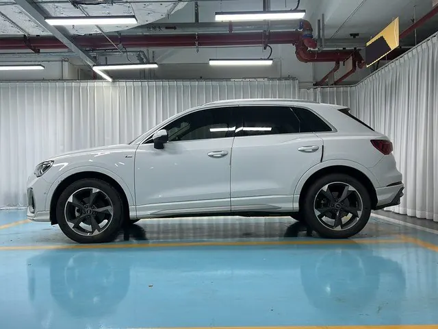 Audi 2021 Q3 1.4TFSI 35TFSI Fashion Dynamic Automatic 3