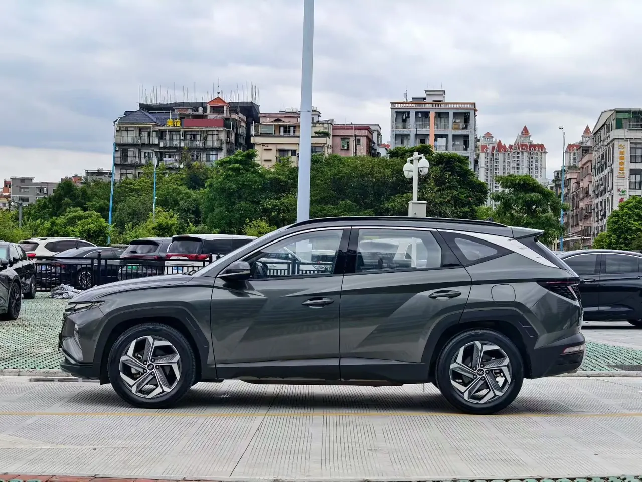 Hyundai 2021 Tousheng L 1.5T LUX Premium Edition Automatic Gear 3