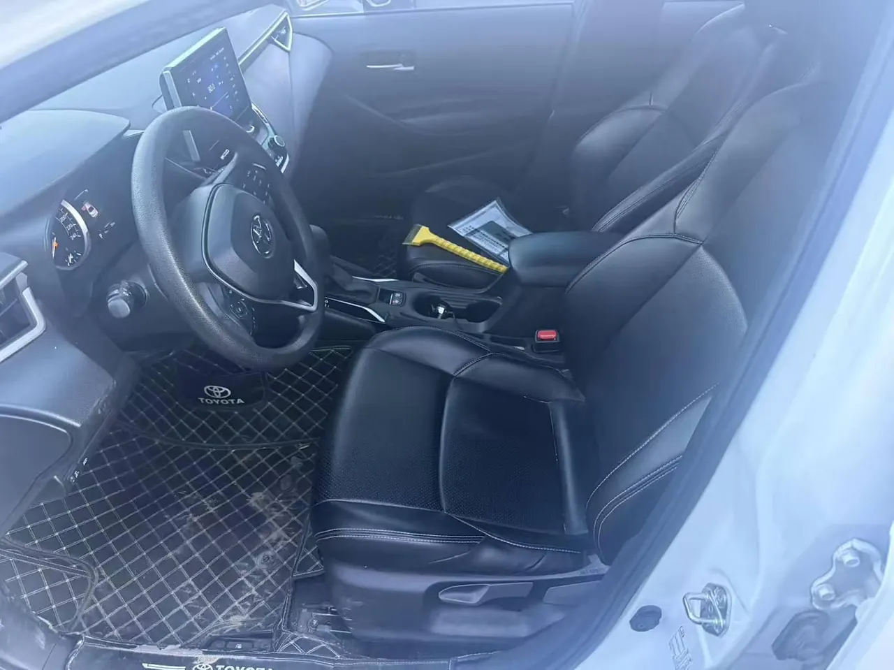 Toyota 2022 Lei Ling 1.2T Stepless 185T Deluxe Automatic Gear 2