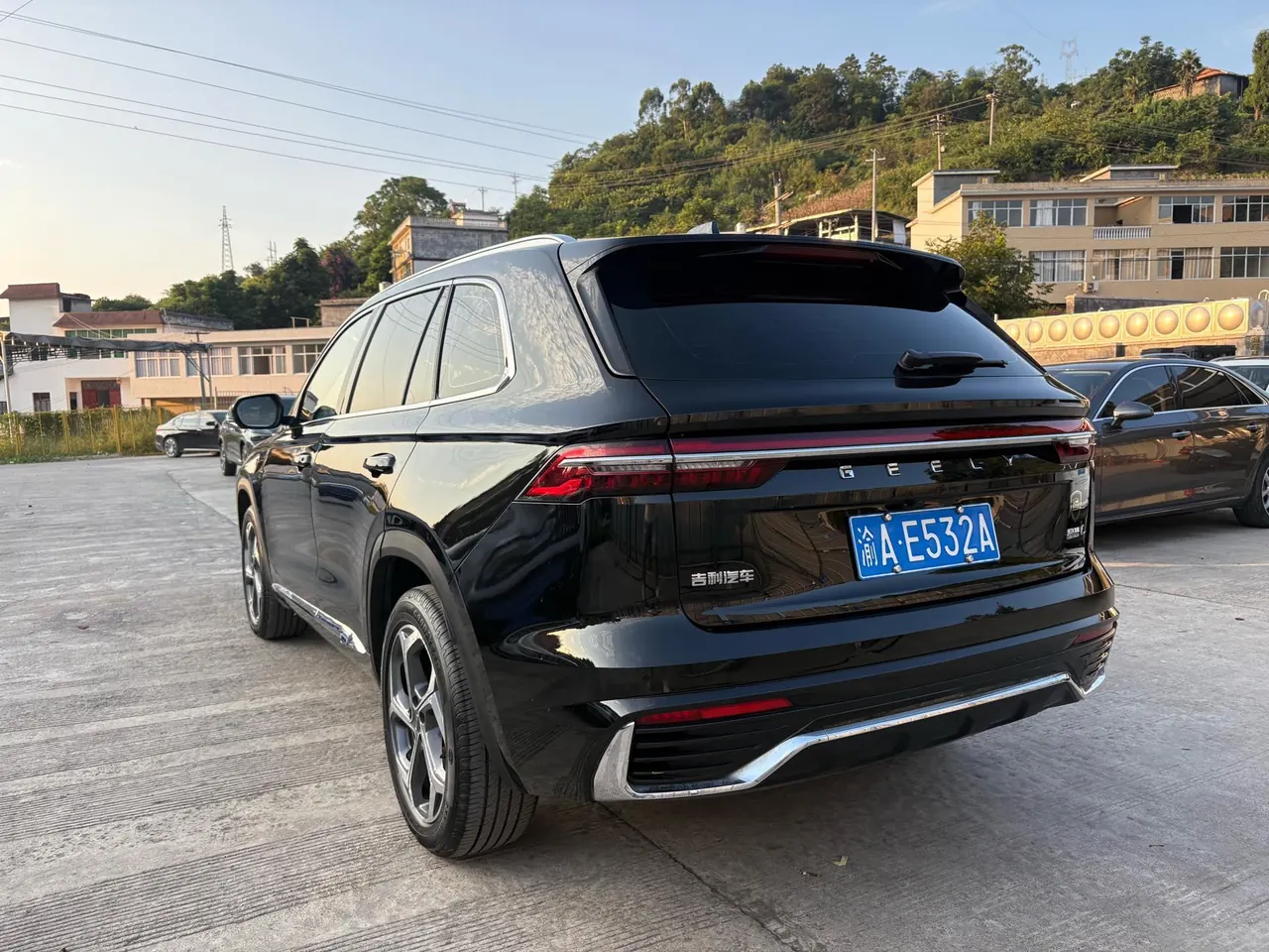 Geely 2024 XingyueL (Monjaro) 2.0TD High Power Two-Drive Enovate Edition Automatic Transmission 4