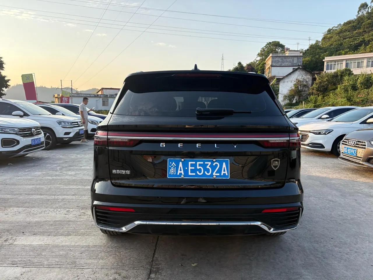 Geely 2024 XingyueL (Monjaro) 2.0TD High Power Two-Drive Enovate Edition Automatic Transmission 5