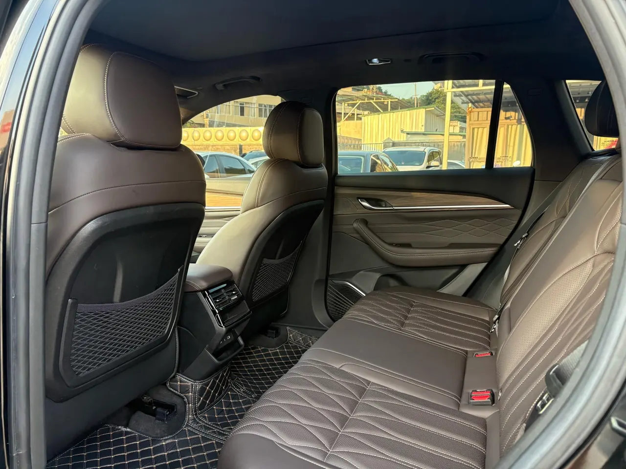Geely 2024 XingyueL (Monjaro) 2.0TD High Power Two-Drive Enovate Edition Automatic Transmission 8