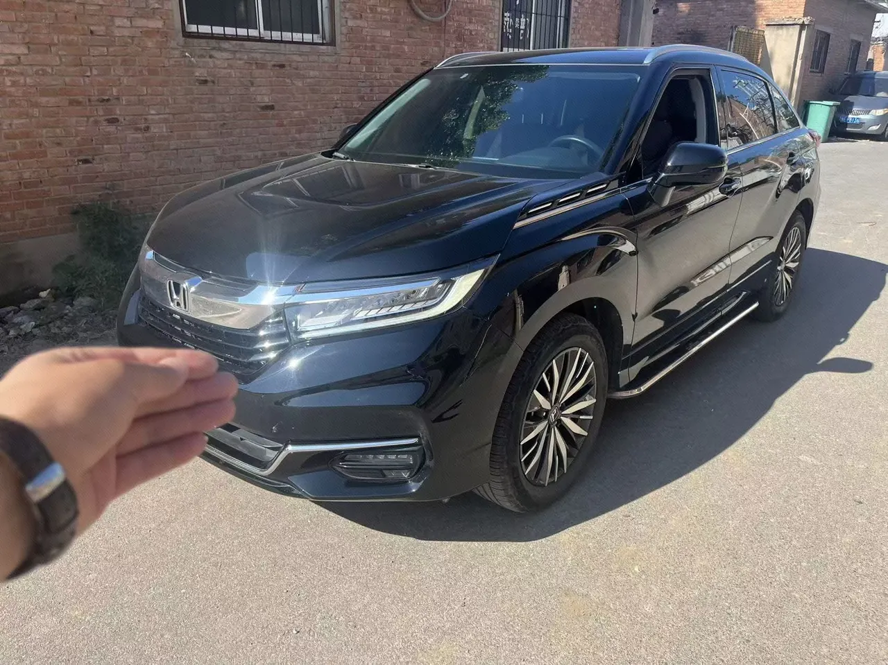 Open image lightbox: Honda 2020 crown road 2.0T 370TURBO four-wheel drive exclusive edition two-color automatic gear