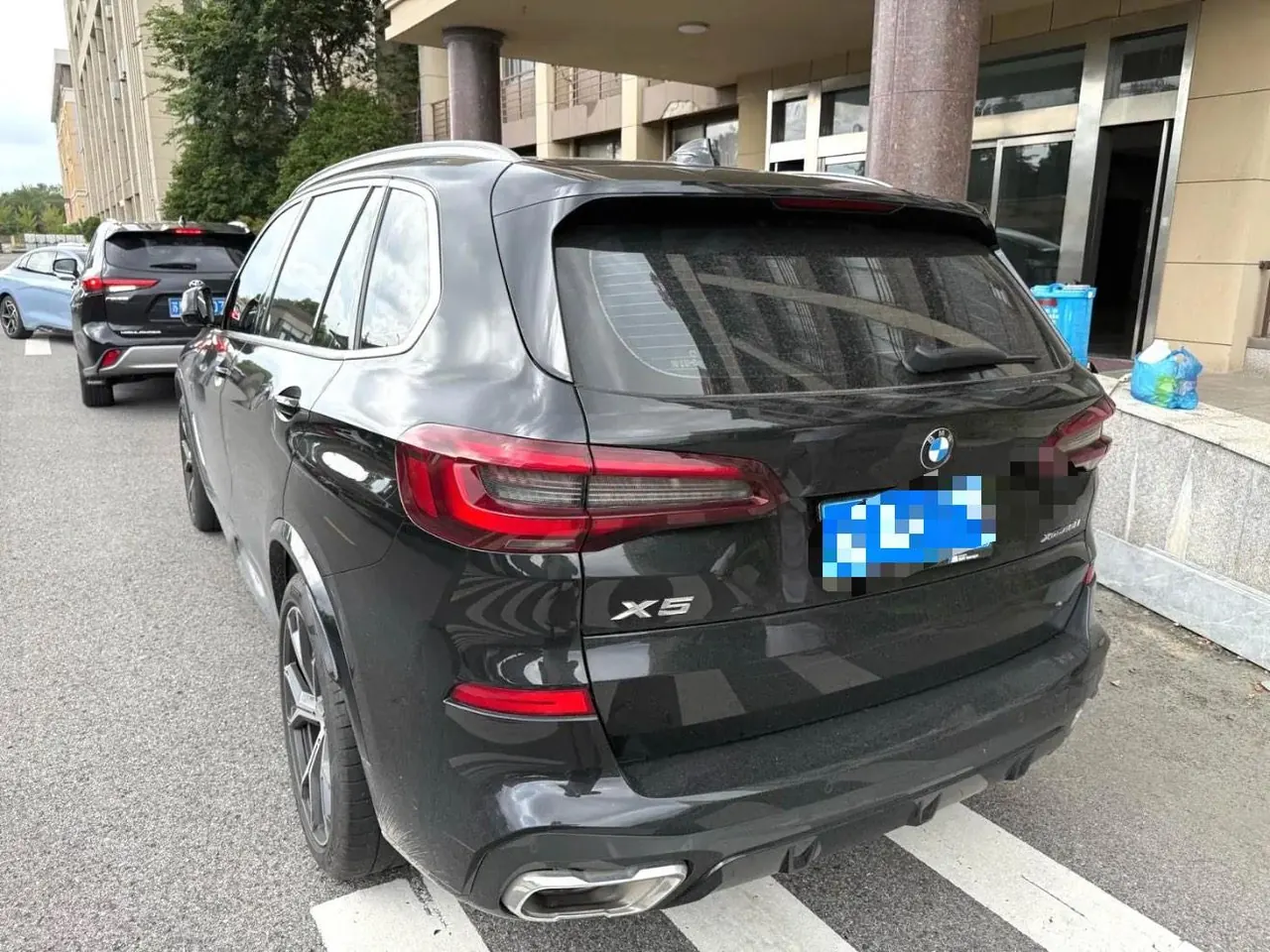 BMW 2022 X5 xDrive40Li 48V 3.0T M sports suit (modified) automatic gear 5