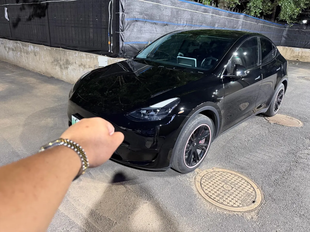 打开图片灯箱:Tesla 2022 Model Y rear-wheel drive version (facelift) automatic gear