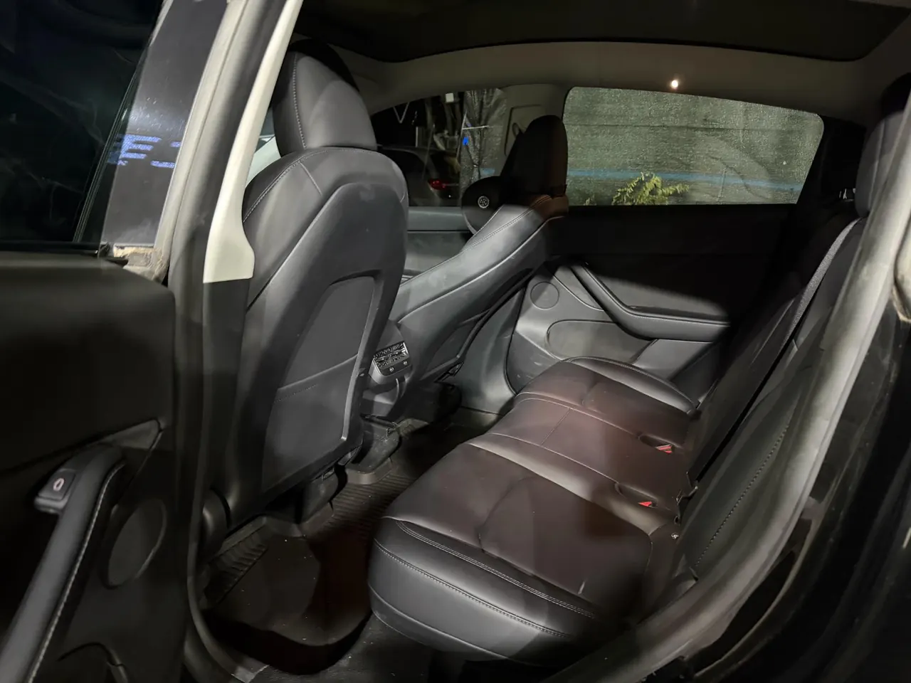 Tesla 2022 Model Y rear-wheel drive version (facelift) automatic gear 2