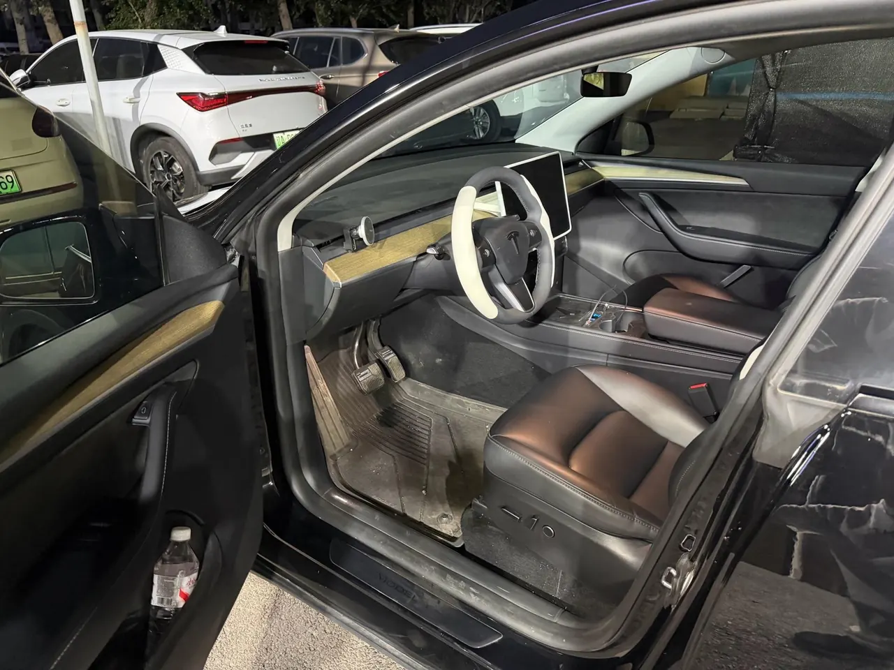 Tesla 2022 Model Y rear-wheel drive version (facelift) automatic gear 4