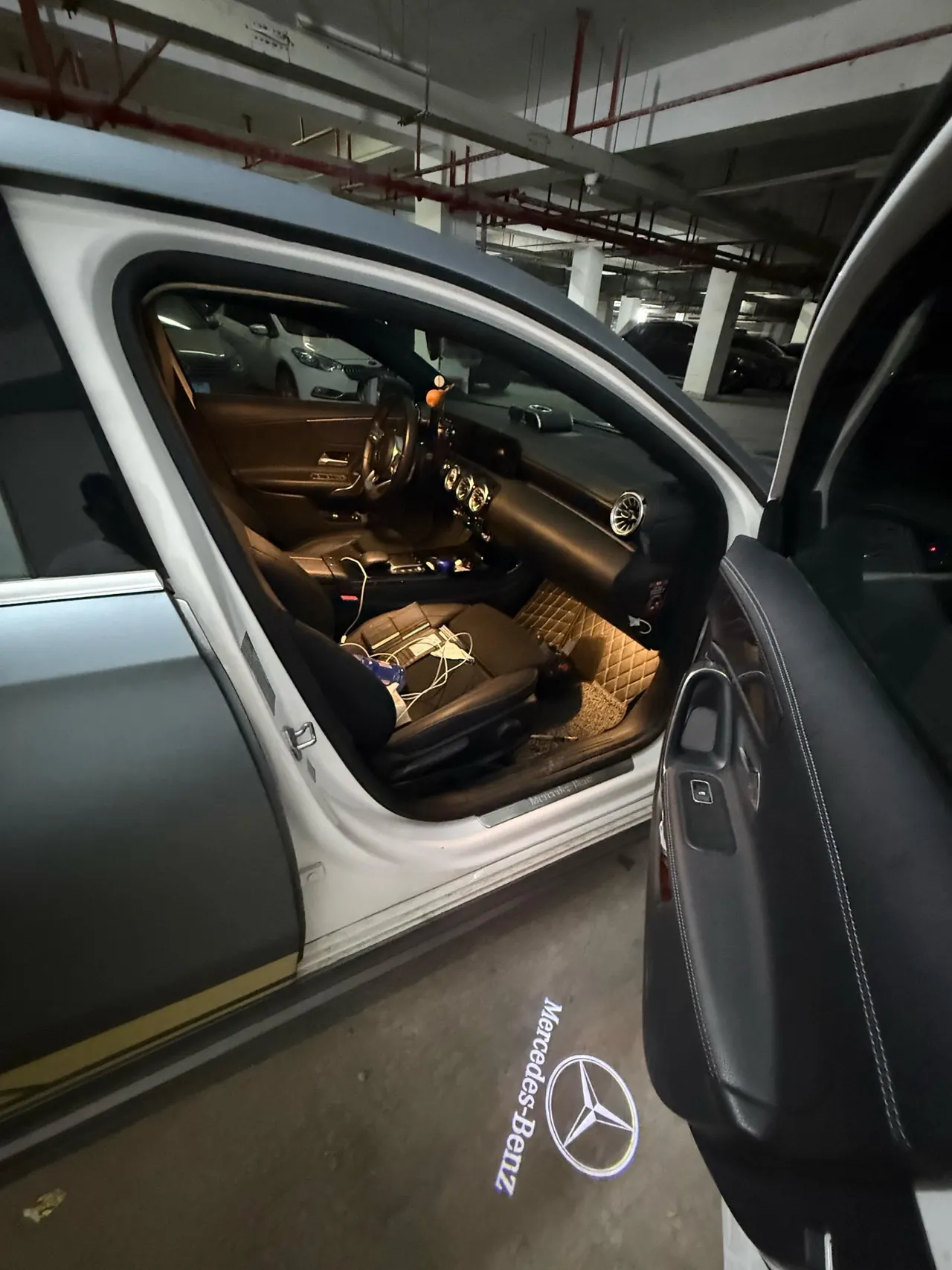 Mercedes Benz Class A 2022 A 200 L 1.3T Fashion Automatic Gear 3