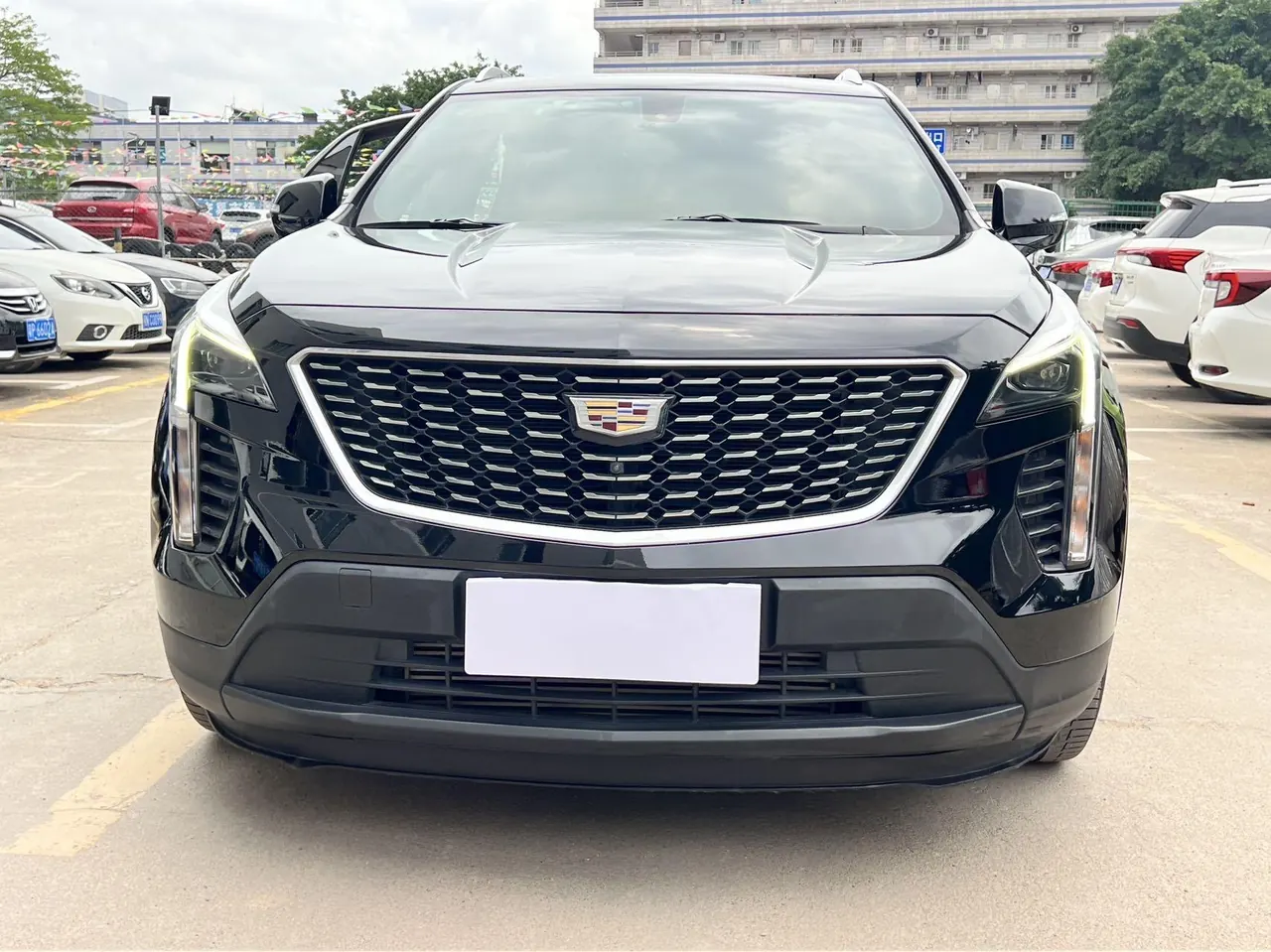 Cadillac 2020 XT4 2.0T 28T Two-Drive Technical Automatic Gear 3