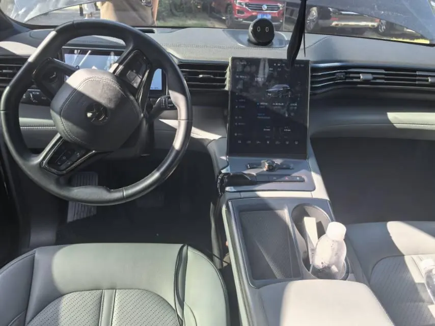 NIO 2020 ES 6 600KM Sports Edition Automatic Gear 5