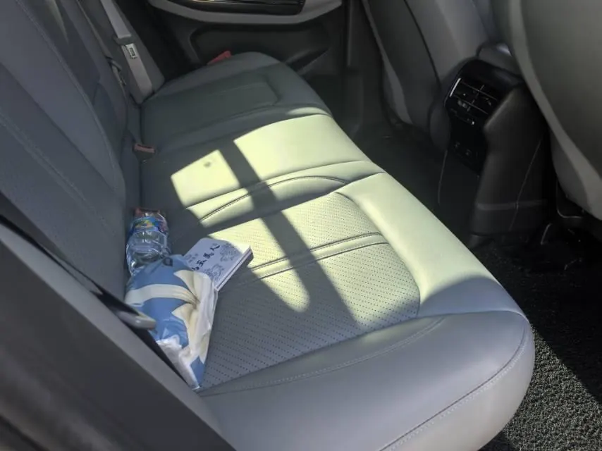 NIO 2020 ES 6 600KM Sports Edition Automatic Gear 9