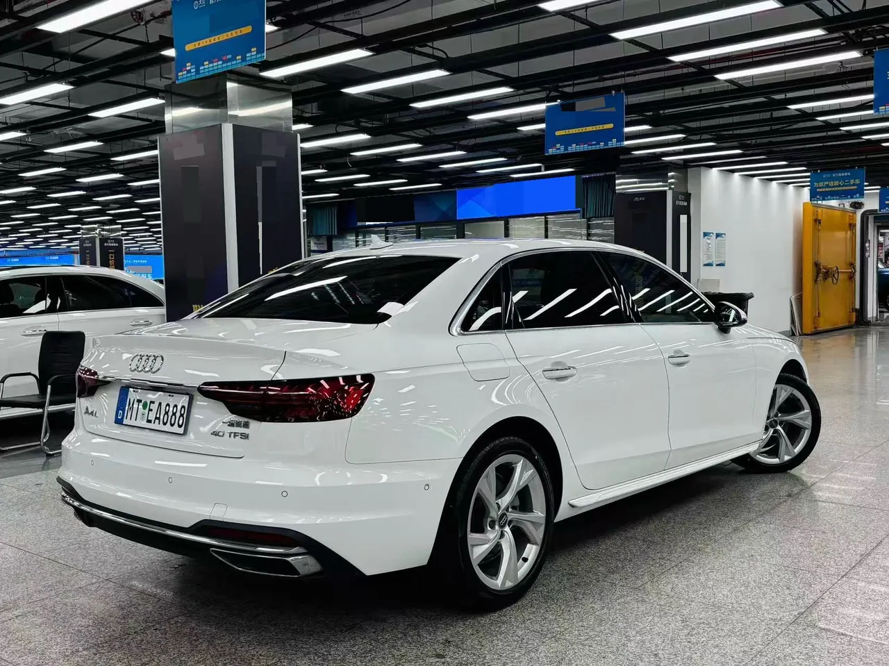 Audi 2020 A4L 2.0TFSI 40TFSI Deluxe Elegant Automatic 6