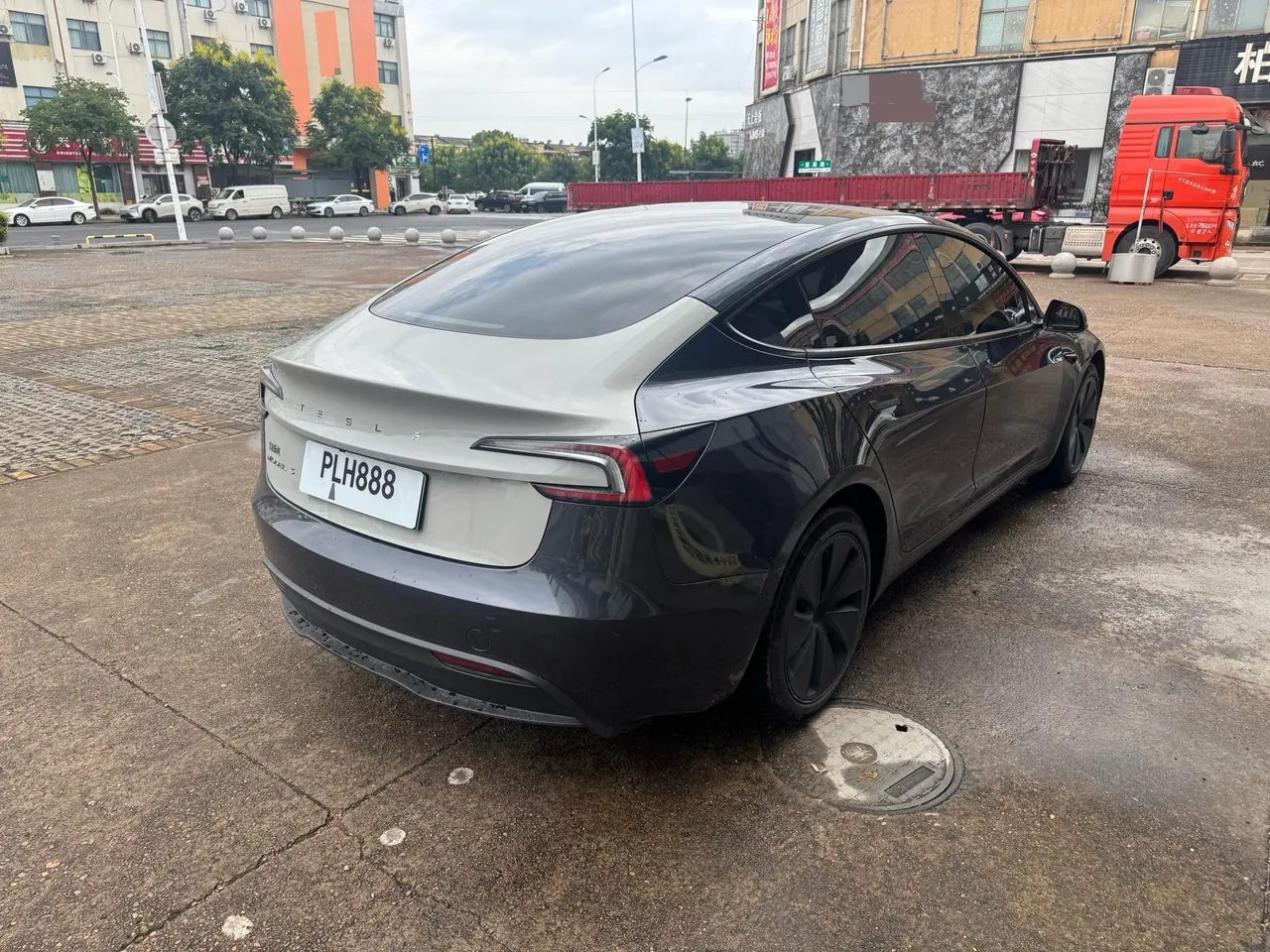 Tesla 2023 Model 3 Rejuvenation Edition Rear Wheel Drive Automatic Transmission 2
