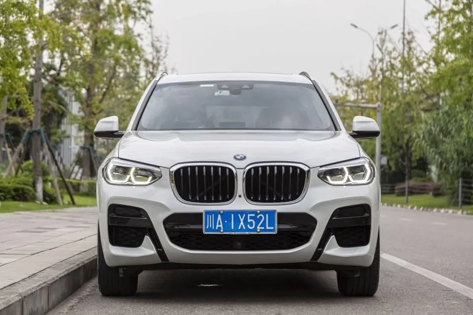 BMW 2020 X3 xDrive28i 2.0T M sports suit automatic gear 2