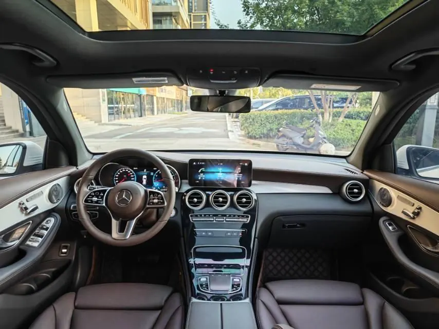 Mercedes Benz 2021 GLC 260 L 4MATIC 2.0T Dynamic Automatic 10
