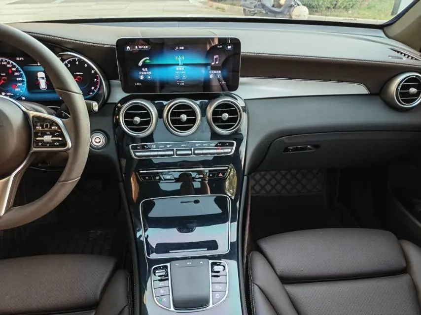 Mercedes Benz 2021 GLC 260 L 4MATIC 2.0T Dynamic Automatic 12
