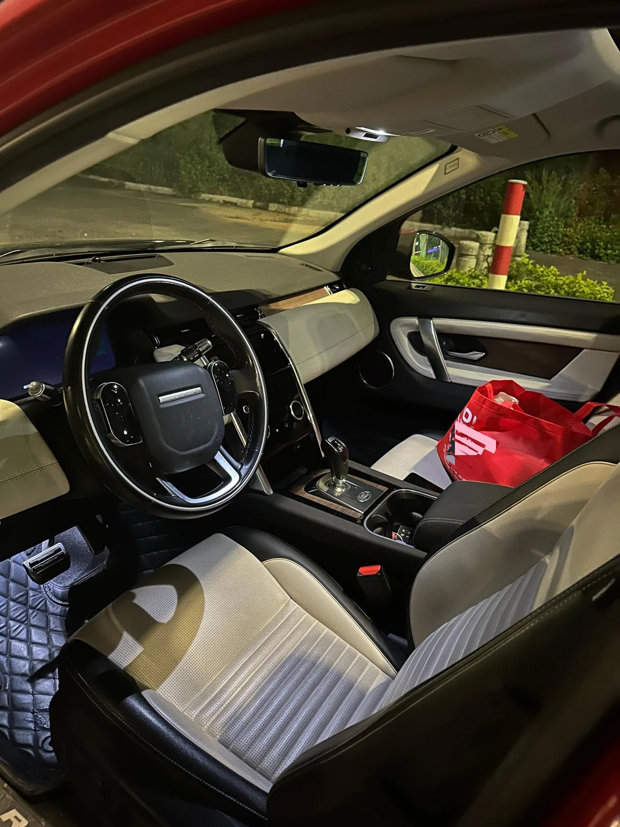 Land Rover 2020 Discovery Sports Edition 48V 2.0T 249PS R-Dynamic SE Performance Technology Edition 7-seat Automatic Gear 9