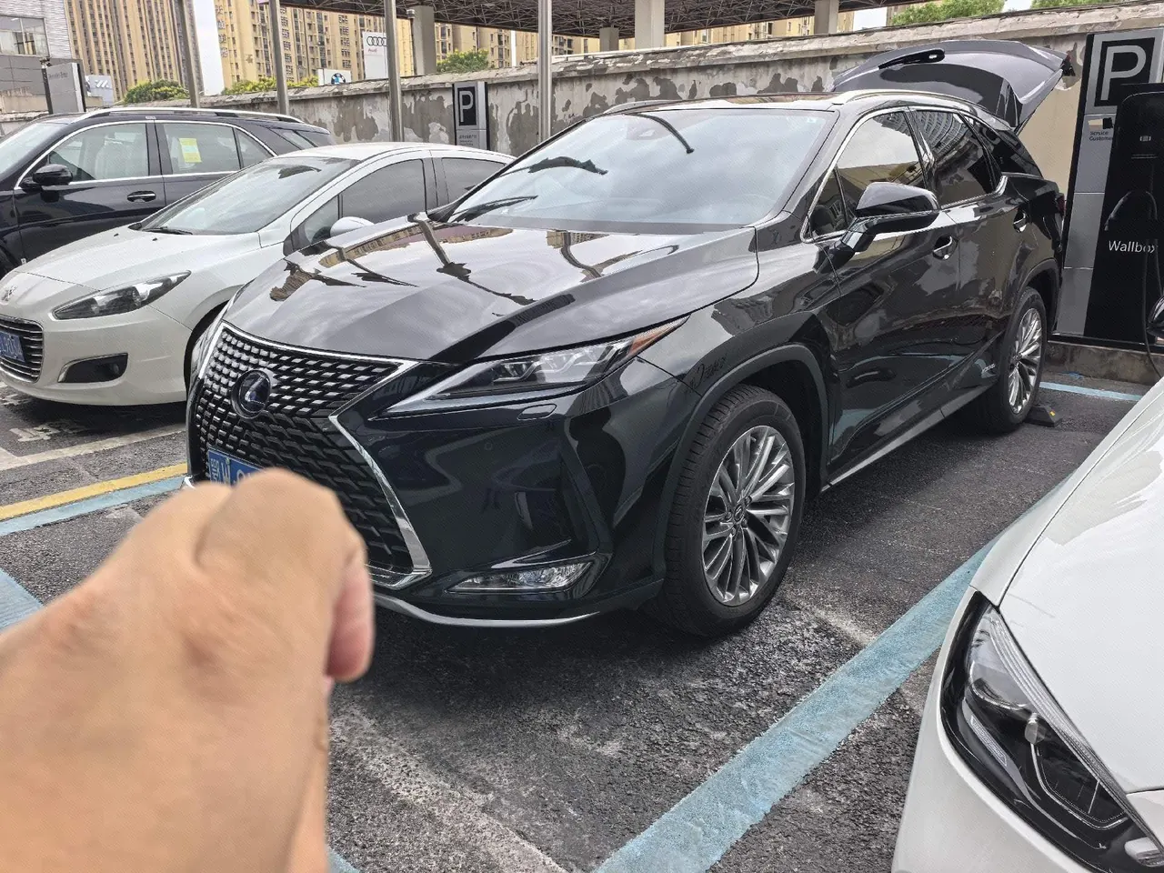 Lexus RX (Imported) 2020 RX450hL 3.5 Stepless Four-wheel Drive Deluxe Edition 7-seat (Modified) Automatic Gear - View 1