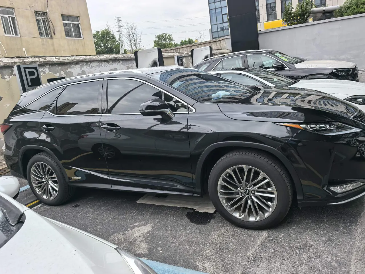 Lexus RX (Imported) 2020 RX450hL 3.5 Stepless Four-wheel Drive Deluxe Edition 7-seat (Modified) Automatic Gear 7