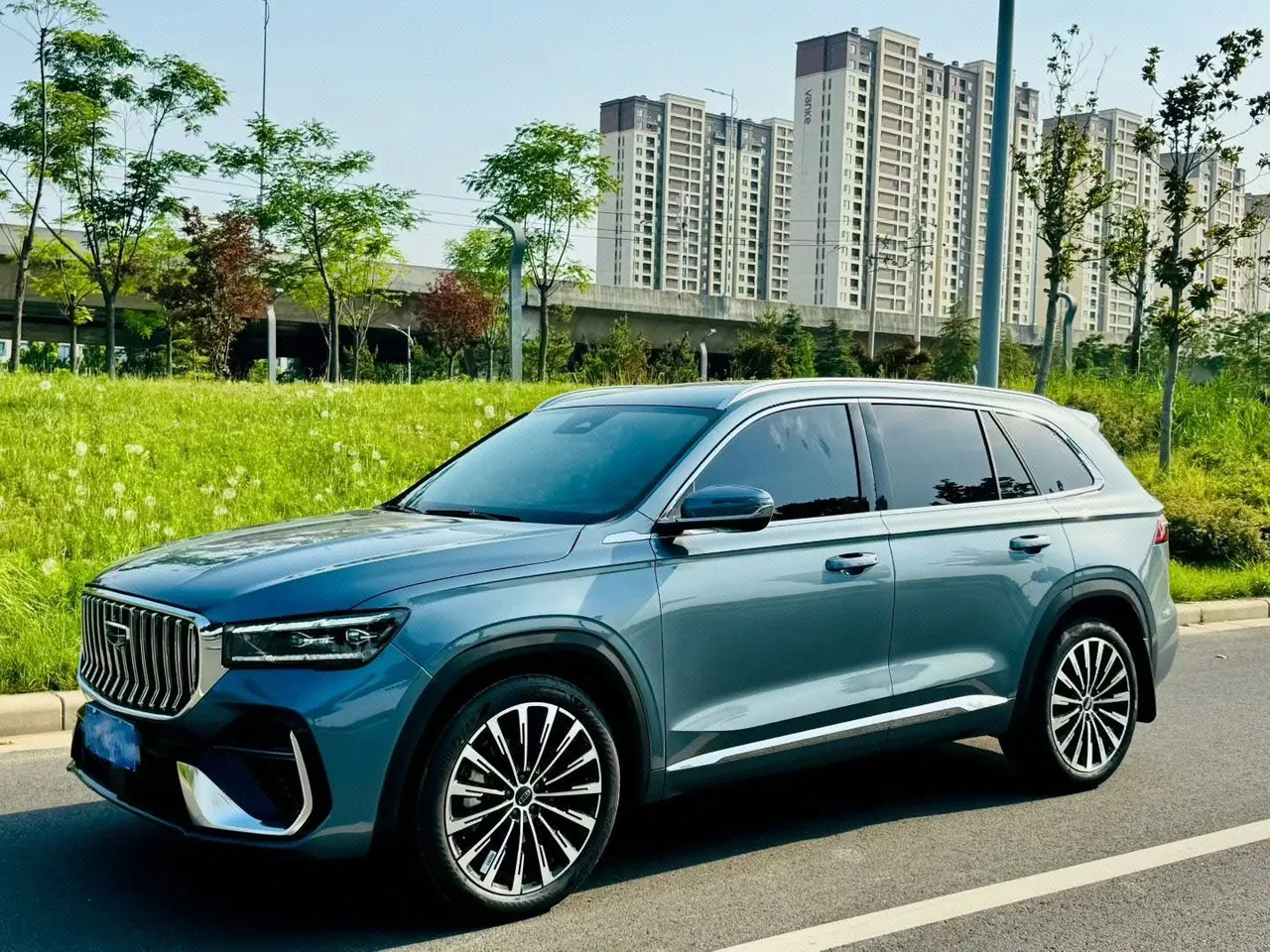 Geely 2026 XingyueL (Monjaro) 2.0TD Oriental Obsidian Edition Automatic Gear - View 1